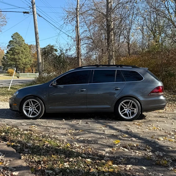 2011 Volkswagen A5 Jetta - Image 5 of 14