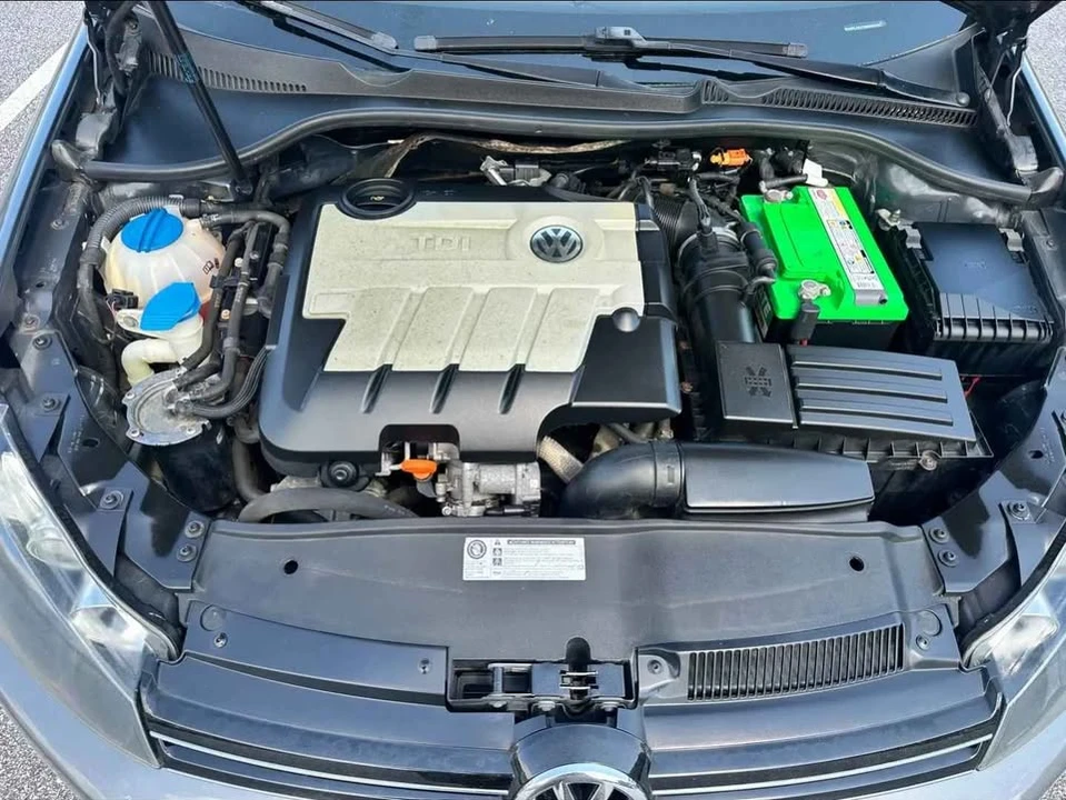 2011 Volkswagen A5 Jetta - Image 8 of 13