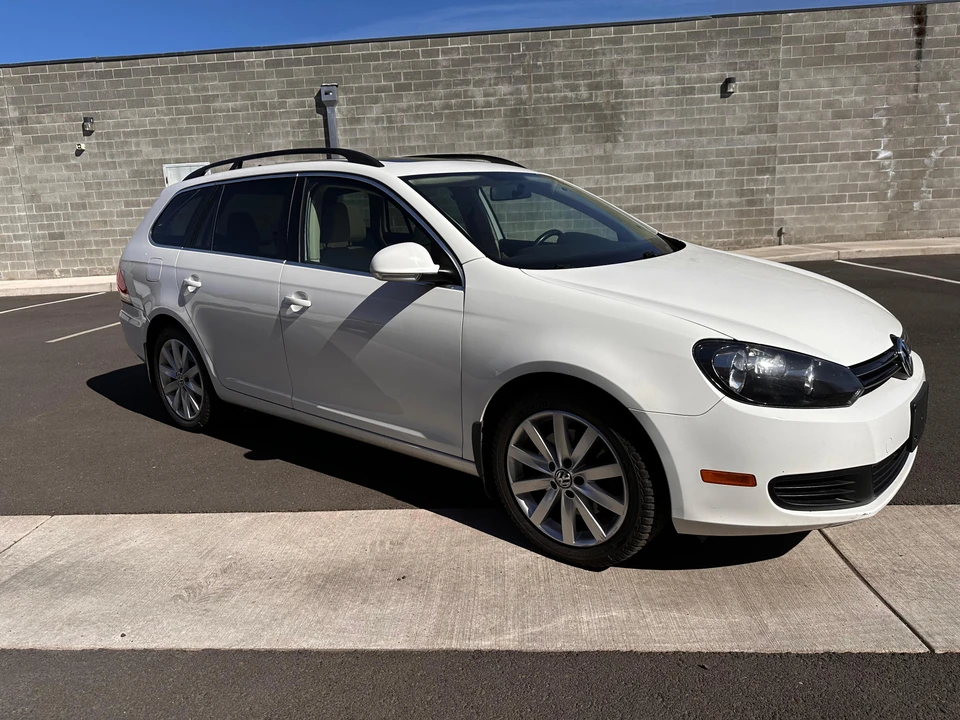 2011 Volkswagen A6 Jetta - Image 15 of 31