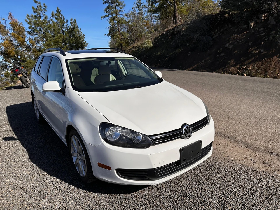 2011 Volkswagen A6 Jetta - Image 17 of 31
