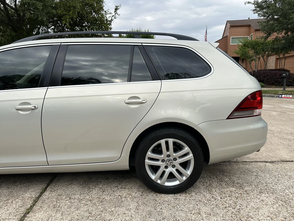 2011 Volkswagen A5 Jetta - Image 18 of 31