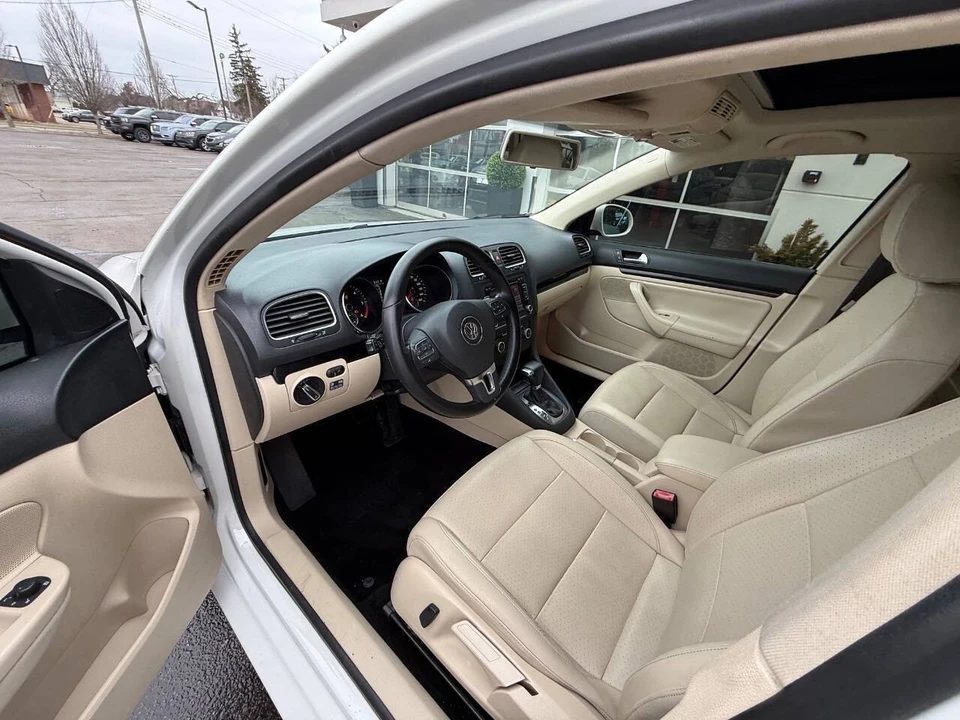 2011 Volkswagen A5 Jetta - Image 9 of 18