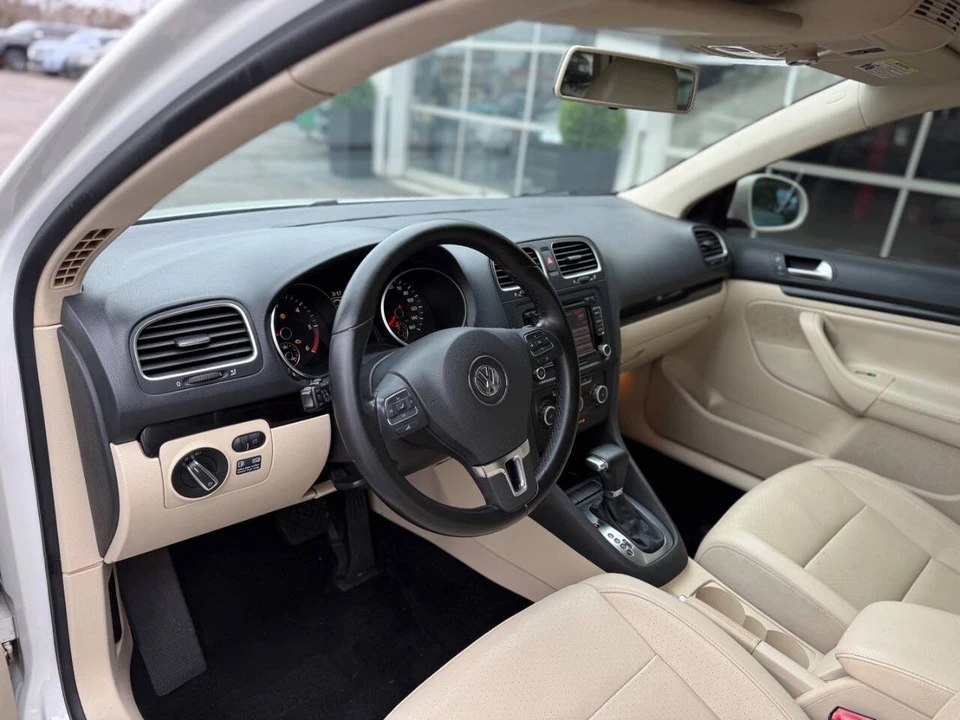 2011 Volkswagen A5 Jetta - Image 8 of 18