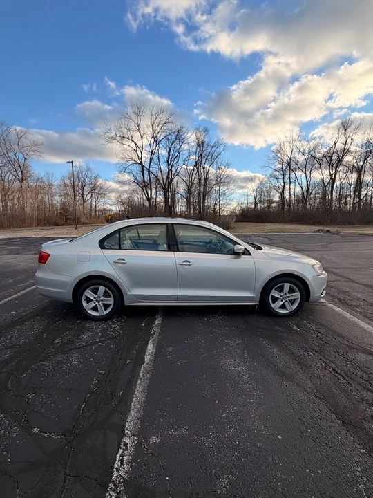 2011 Volkswagen A6 Jetta - Image 3 of 20