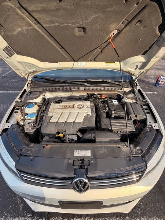 2011 Volkswagen A6 Jetta - Image 19 of 20