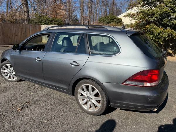 2011 Volkswagen A6 Jetta - Image 4 of 12