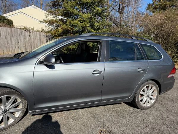 2011 Volkswagen A6 Jetta - Image 3 of 12