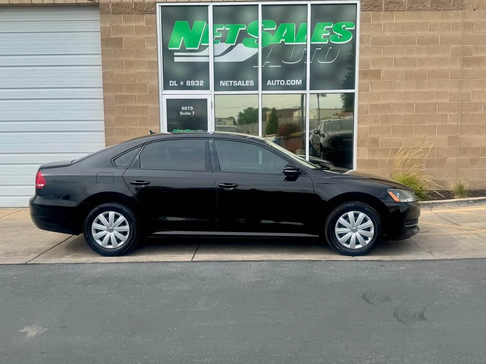 2011 Volkswagen Passat - Image 10 of 19