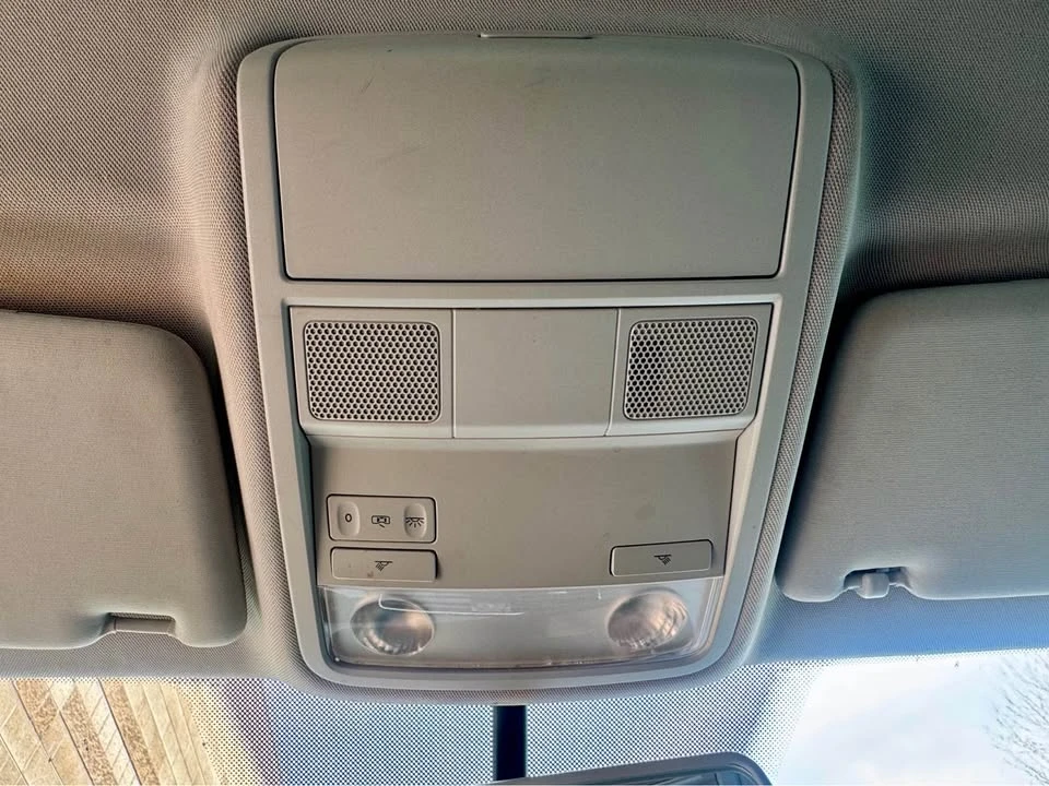 2011 Volkswagen Passat - Image 15 of 19