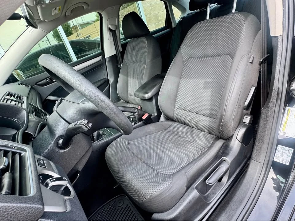 2011 Volkswagen Passat - Image 5 of 19