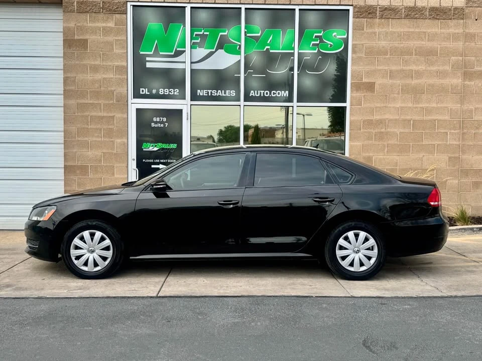 2011 Volkswagen Passat - Image 2 of 19