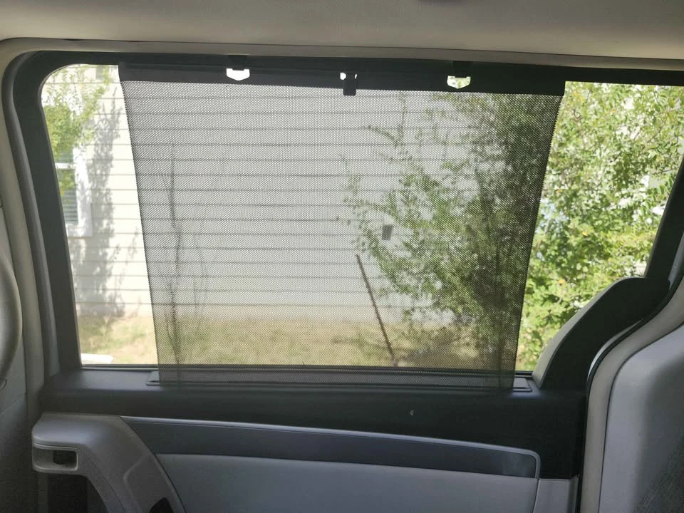 2011 Volkswagen Routan - Image 9 of 9