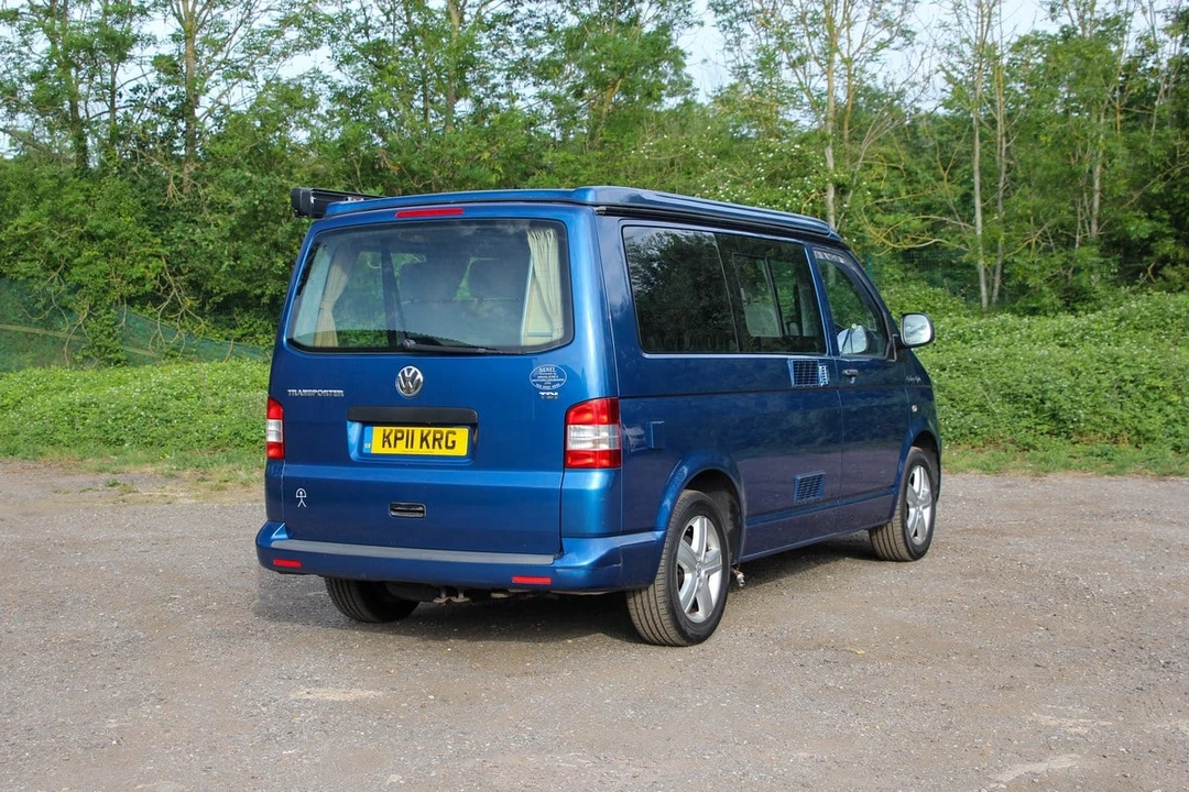 2011 Volkswagen EuroVan - Image 18 of 30