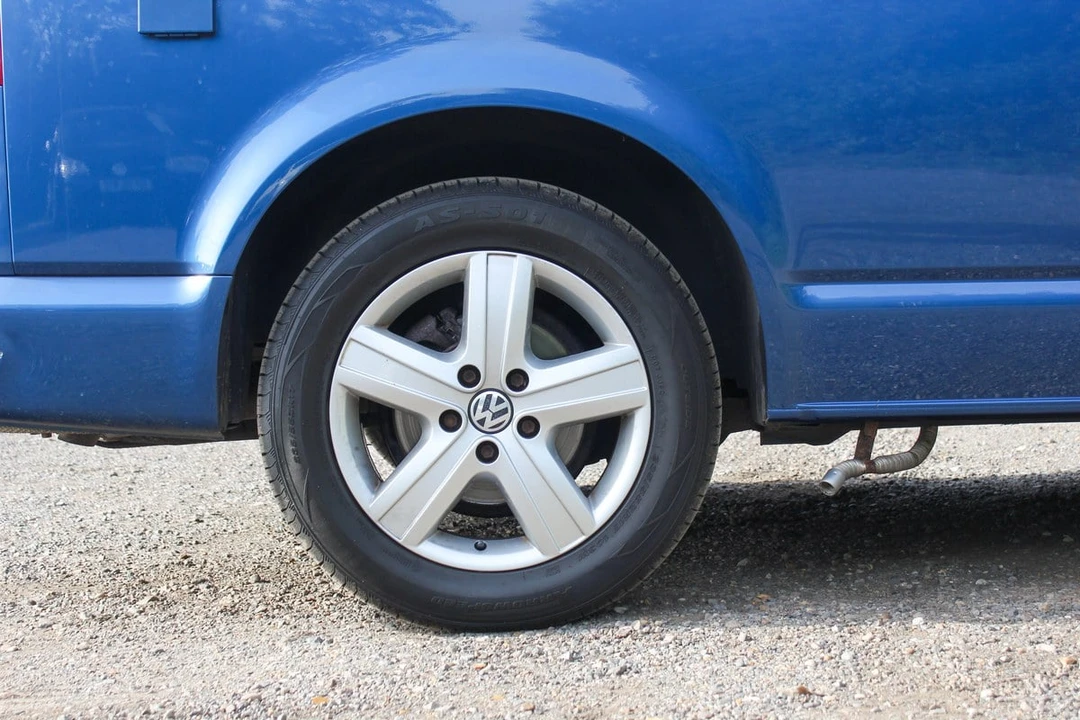 2011 Volkswagen EuroVan - Image 22 of 30