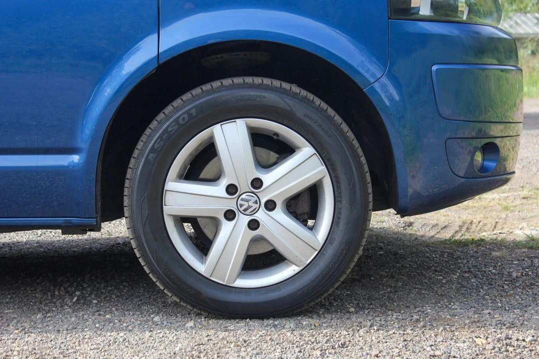 2011 Volkswagen EuroVan - Image 21 of 30