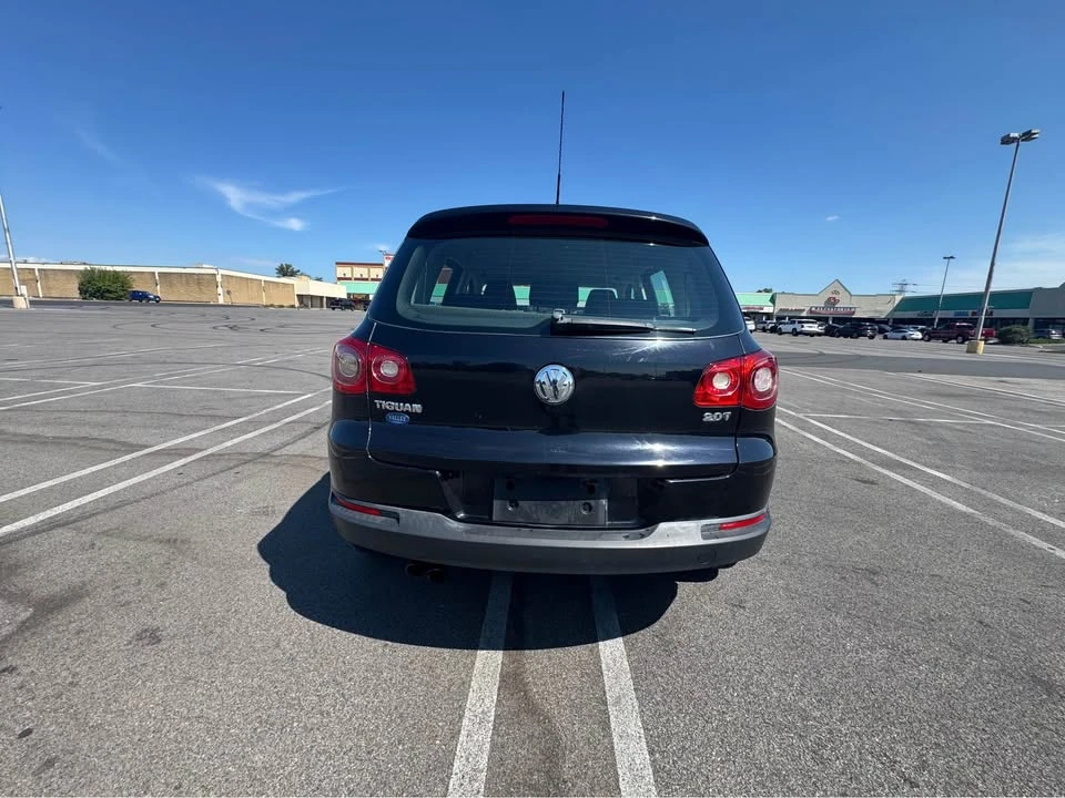 2011 Volkswagen Tiguan - Image 5 of 18