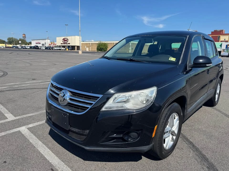 2011 Volkswagen Tiguan - Image 9 of 18