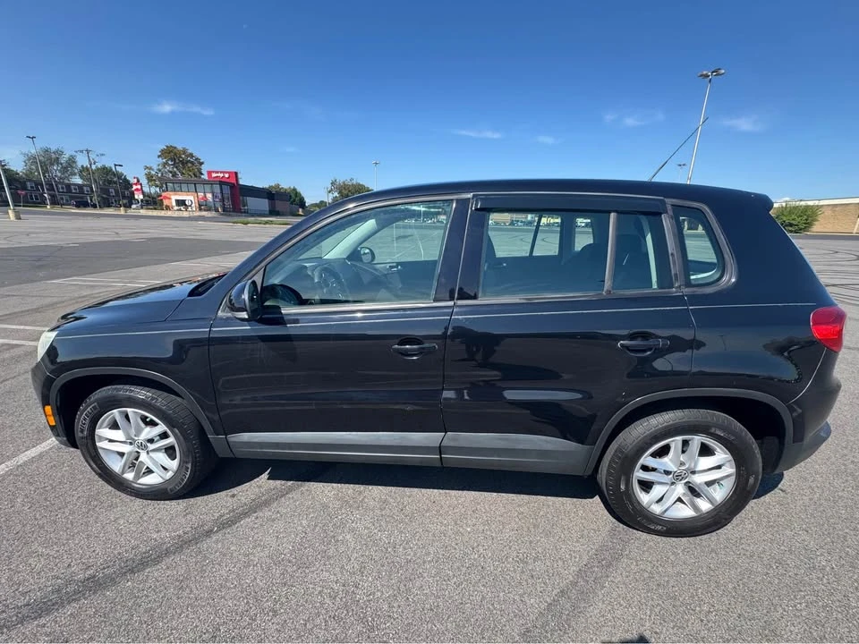 2011 Volkswagen Tiguan - Image 7 of 18