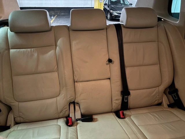 2011 Volkswagen Tiguan - Image 6 of 8