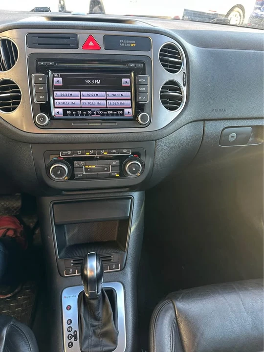 2011 Volkswagen Tiguan - Image 8 of 8