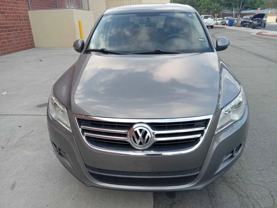 2011 Volkswagen Tiguan - Image 6 of 18