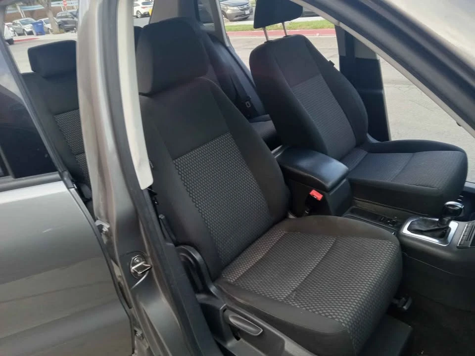 2011 Volkswagen Tiguan - Image 10 of 18