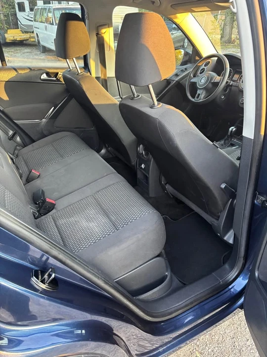 2011 Volkswagen Tiguan - Image 9 of 10