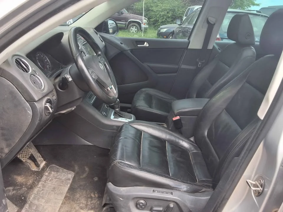 2011 Volkswagen Tiguan - Image 15 of 16