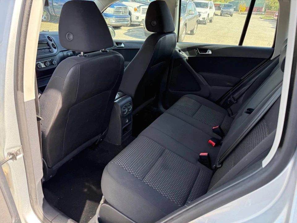 2011 Volkswagen Tiguan - Image 15 of 21