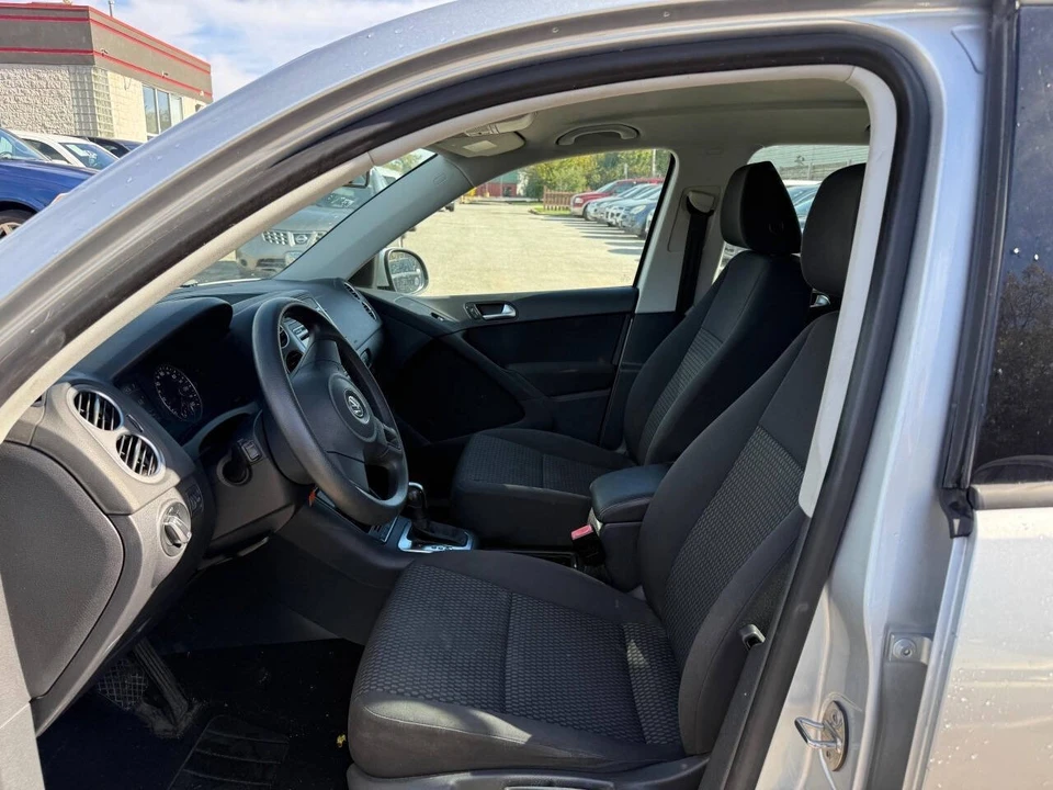 2011 Volkswagen Tiguan - Image 13 of 21