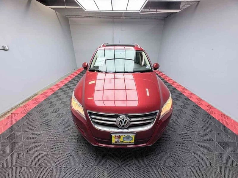 2011 Volkswagen Tiguan - Image 11 of 12