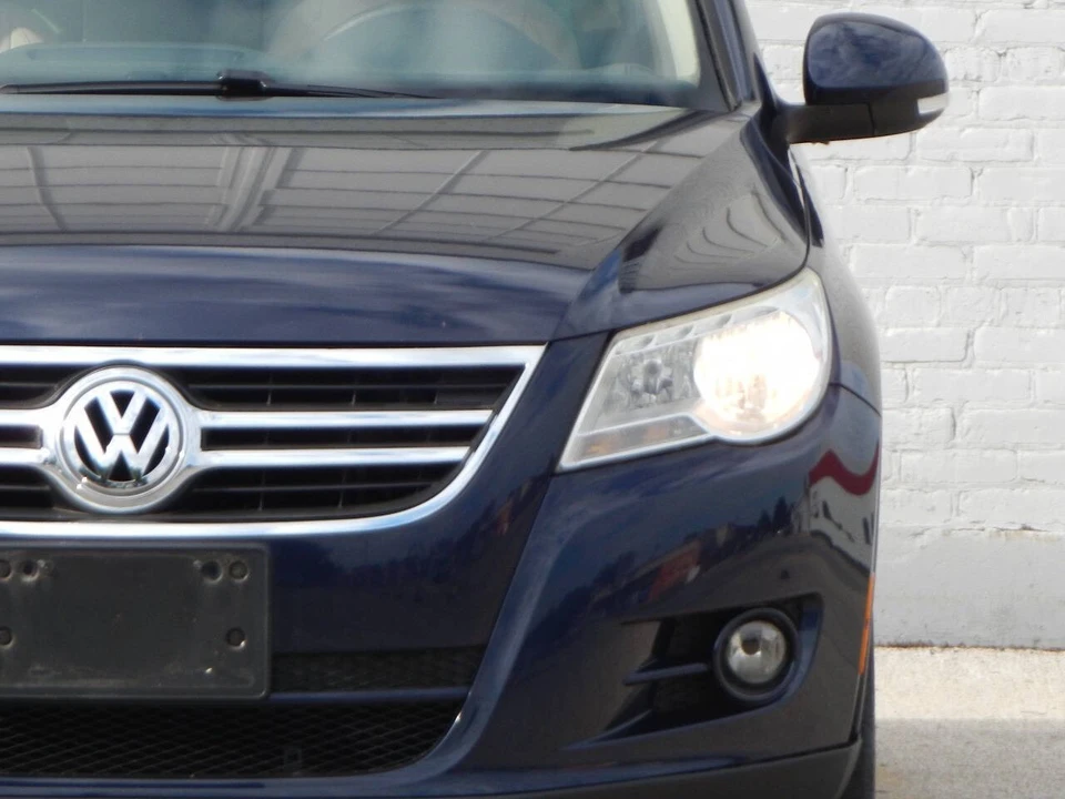2011 Volkswagen Tiguan - Image 9 of 12