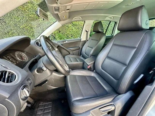 2011 Volkswagen Tiguan - Image 18 of 21