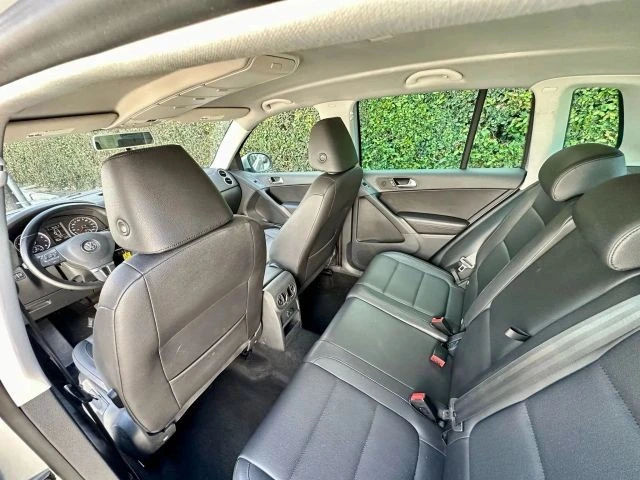 2011 Volkswagen Tiguan - Image 20 of 21