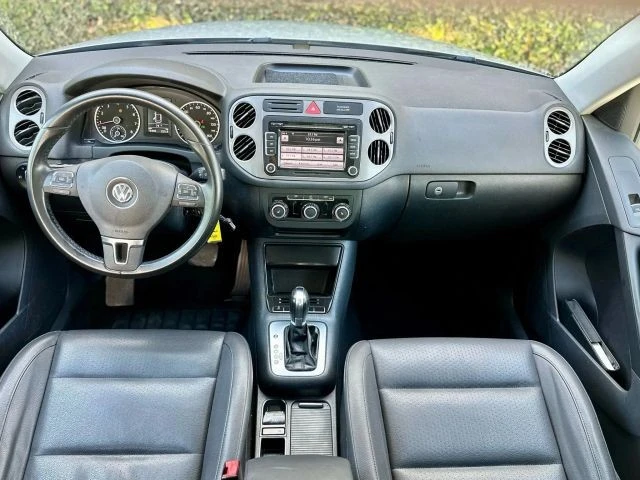 2011 Volkswagen Tiguan - Image 15 of 21