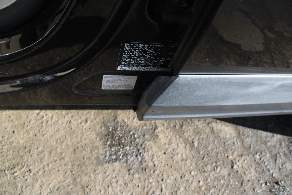2011 Volkswagen Tiguan - Image 11 of 21
