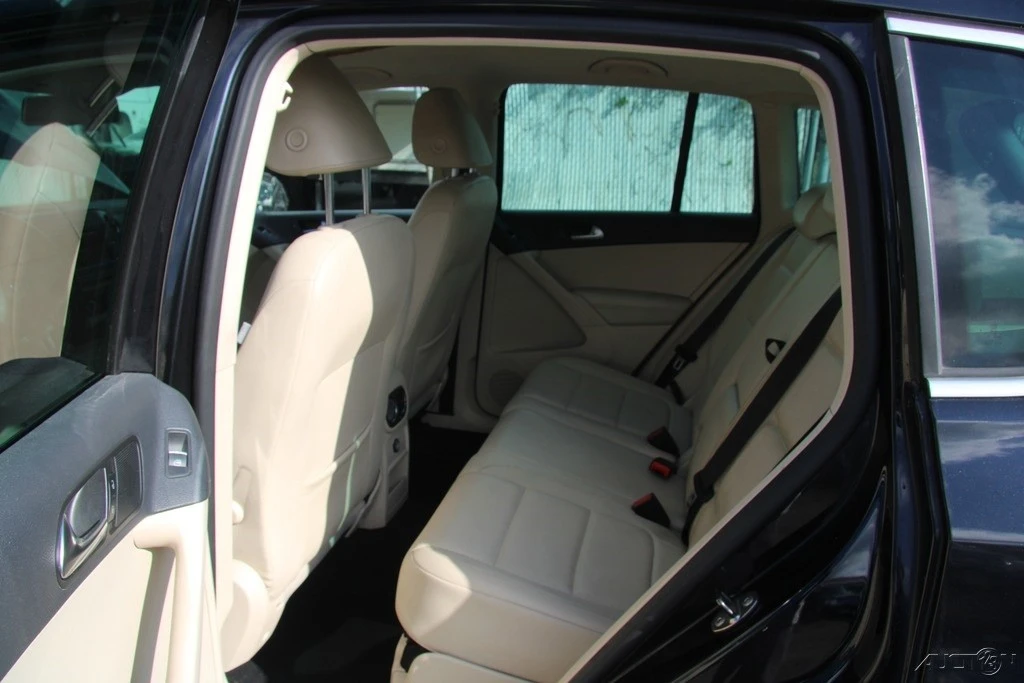 2011 Volkswagen Tiguan - Image 20 of 21