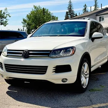 2011 Volkswagen Touareg 2