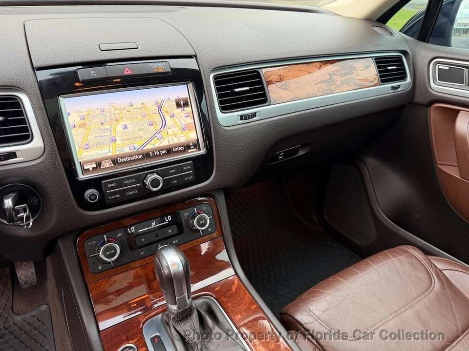 2011 Volkswagen Touareg - Image 12 of 12