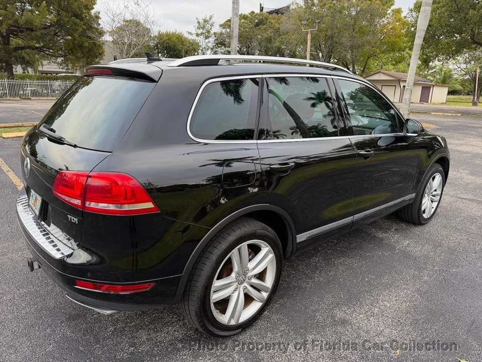 2011 Volkswagen Touareg - Image 4 of 12