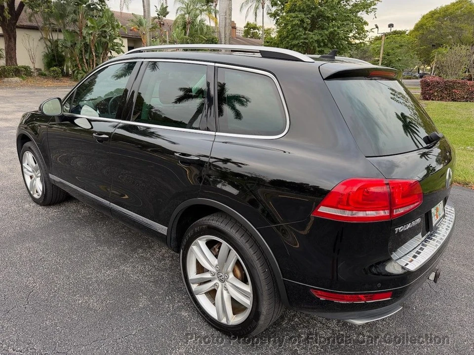 2011 Volkswagen Touareg - Image 3 of 12