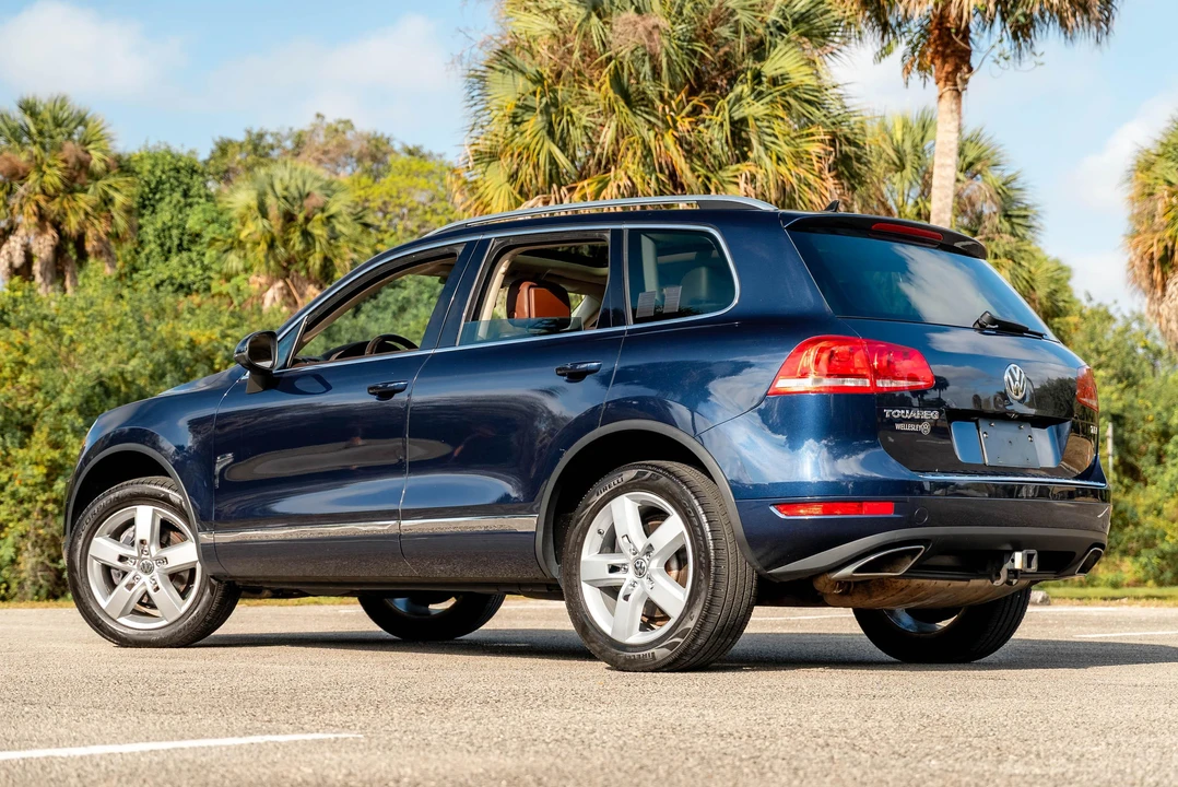 2011 Volkswagen Touareg - Image 4 of 31