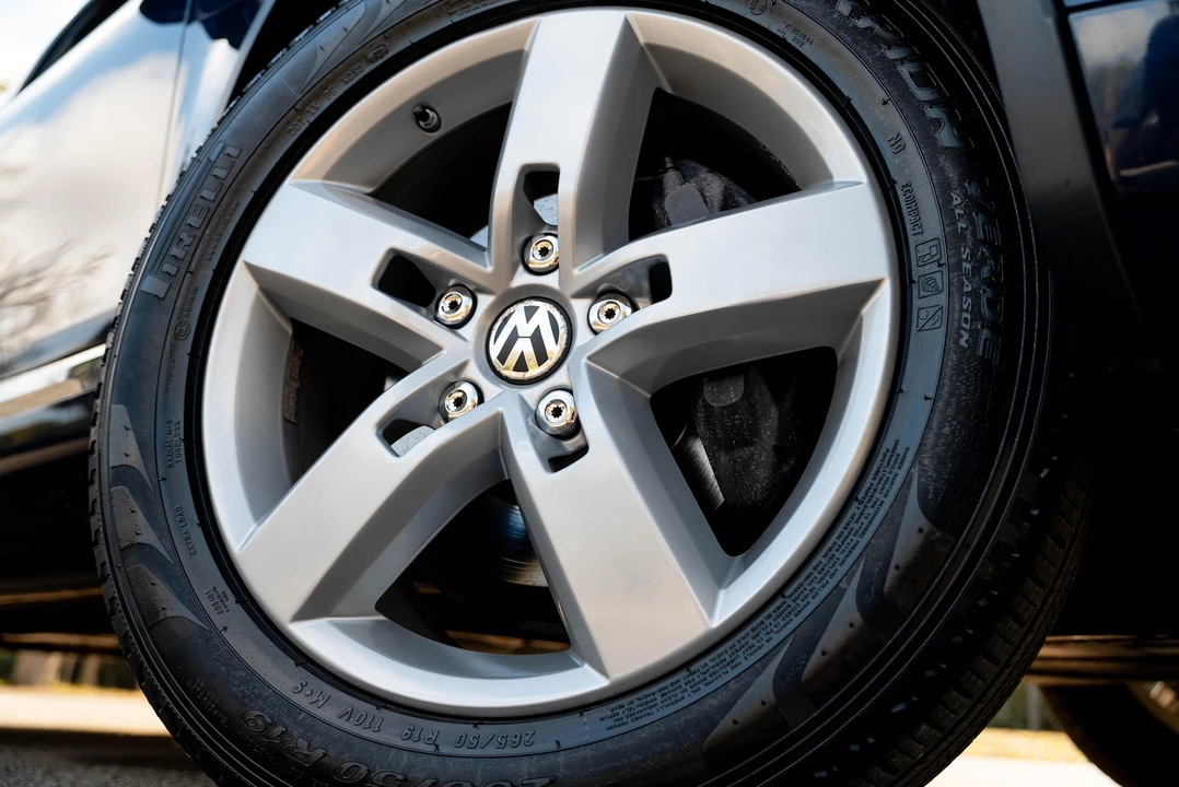 2011 Volkswagen Touareg - Image 31 of 31