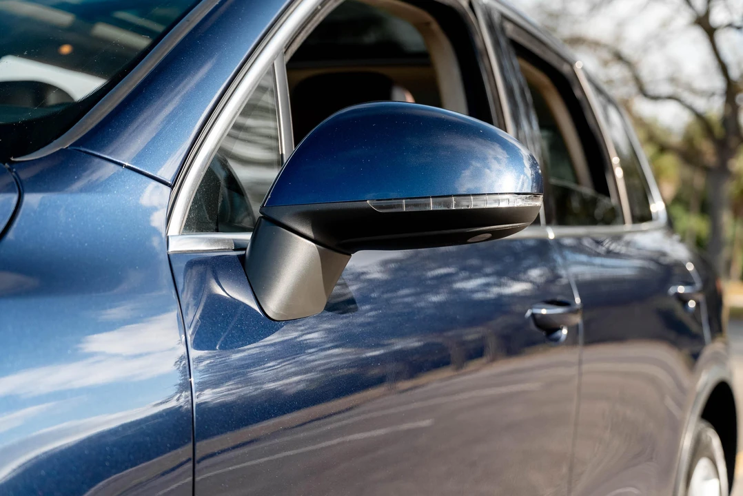 2011 Volkswagen Touareg - Image 16 of 31