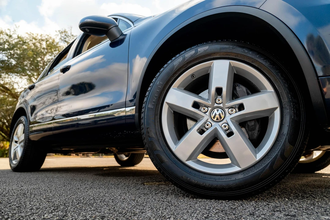 2011 Volkswagen Touareg - Image 30 of 31
