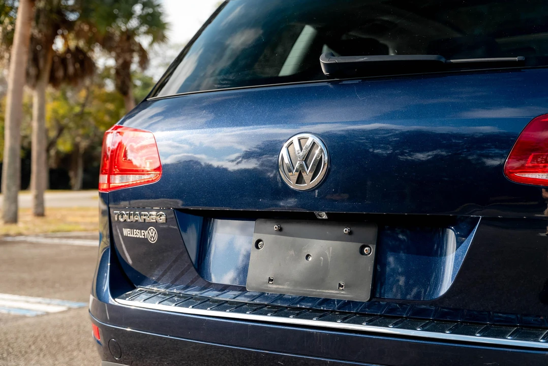 2011 Volkswagen Touareg - Image 21 of 31