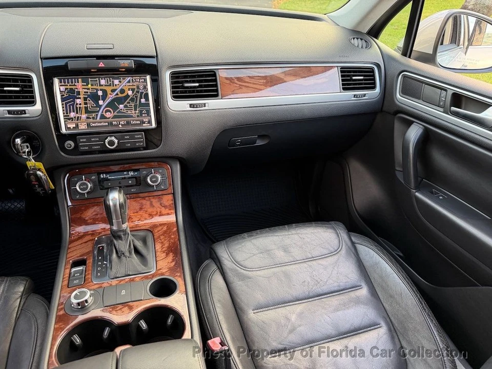 2011 Volkswagen Touareg - Image 12 of 12