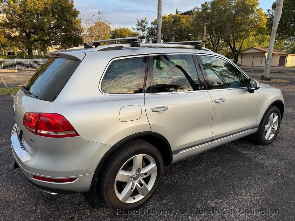 2011 Volkswagen Touareg - Image 4 of 12