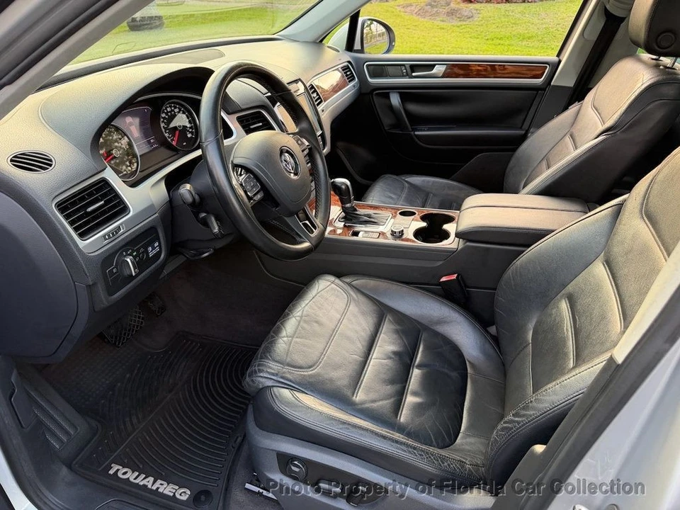 2011 Volkswagen Touareg - Image 7 of 12