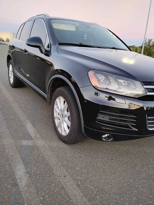 2011 Volkswagen Touareg - Image 3 of 9